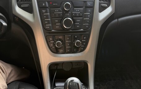 Opel Astra J, 2012 год, 900 000 рублей, 3 фотография