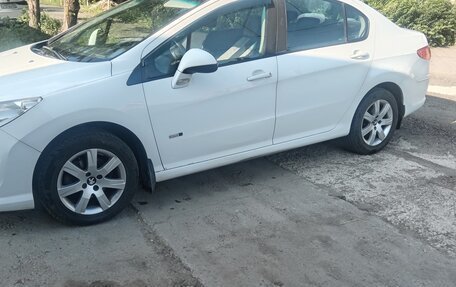Peugeot 408 I рестайлинг, 2015 год, 700 000 рублей, 9 фотография