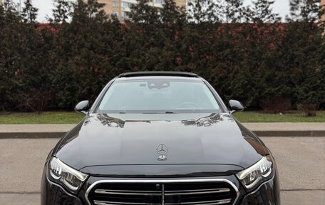 Mercedes-Benz E-Класс, 2024 год, 6 800 000 рублей, 7 фотография