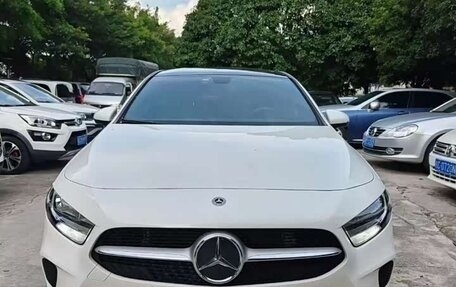 Mercedes-Benz A-Класс, 2022 год, 1 888 777 рублей, 2 фотография