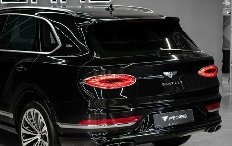 Bentley Bentayga I, 2021 год, 19 610 000 рублей, 14 фотография