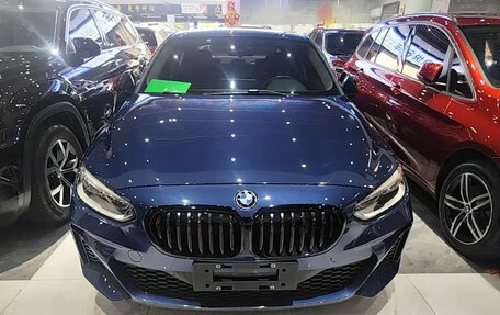 BMW 1 серия, 2021 год, 1 580 000 рублей, 2 фотография
