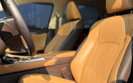 Lexus RX IV рестайлинг, 2017 год, 3 550 000 рублей, 7 фотография