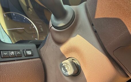 Lexus RX IV рестайлинг, 2017 год, 3 550 000 рублей, 9 фотография