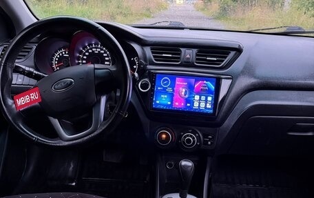 KIA Rio III рестайлинг, 2013 год, 780 000 рублей, 10 фотография