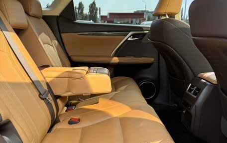 Lexus RX IV рестайлинг, 2017 год, 3 550 000 рублей, 14 фотография