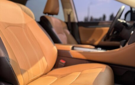Lexus RX IV рестайлинг, 2017 год, 3 550 000 рублей, 13 фотография
