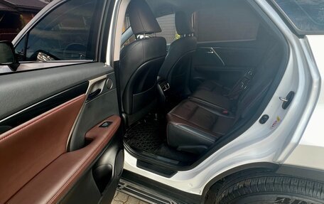 Lexus RX IV рестайлинг, 2018 год, 4 600 000 рублей, 8 фотография