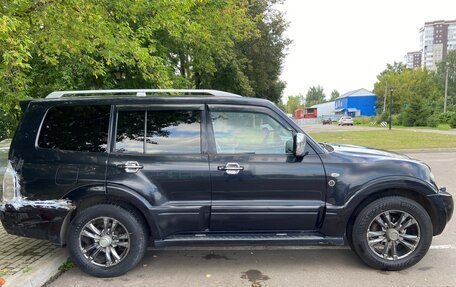 Mitsubishi Pajero III рестайлинг, 2006 год, 900 000 рублей, 3 фотография