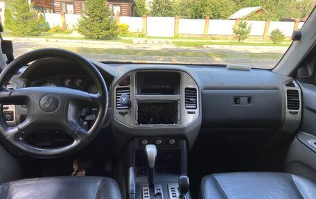 Mitsubishi Pajero III рестайлинг, 2006 год, 900 000 рублей, 4 фотография