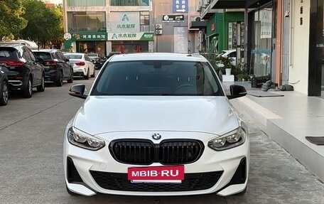 BMW 1 серия, 2023 год, 2 250 000 рублей, 2 фотография
