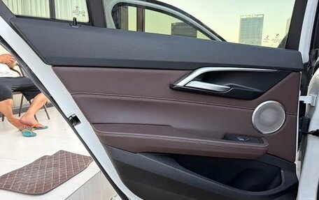 BMW 1 серия, 2023 год, 2 250 000 рублей, 10 фотография