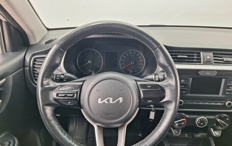 KIA Rio IV, 2021 год, 1 555 000 рублей, 8 фотография