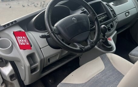 Renault Trafic, 2011 год, 770 000 рублей, 17 фотография