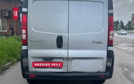 Renault Trafic, 2011 год, 770 000 рублей, 3 фотография