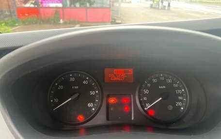 Renault Trafic, 2011 год, 770 000 рублей, 23 фотография
