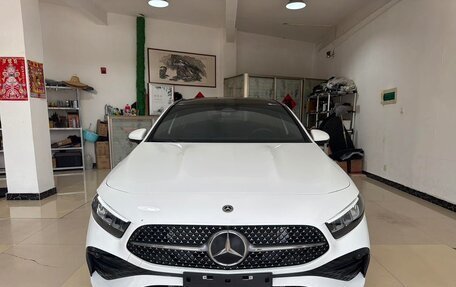 Mercedes-Benz A-Класс, 2023 год, 1 510 000 рублей, 2 фотография