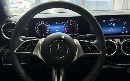 Mercedes-Benz A-Класс, 2023 год, 1 510 000 рублей, 12 фотография