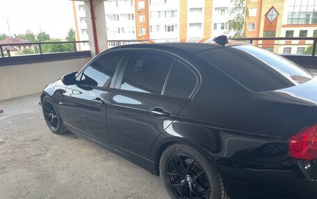 BMW 3 серия, 2011 год, 800 000 рублей, 6 фотография