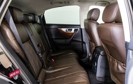Infiniti QX70, 2015 год, 1 775 000 рублей, 25 фотография