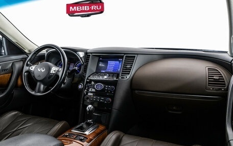 Infiniti QX70, 2015 год, 1 775 000 рублей, 9 фотография