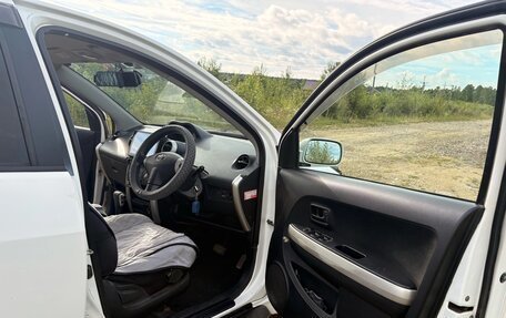 Toyota Ist II, 2002 год, 450 000 рублей, 5 фотография