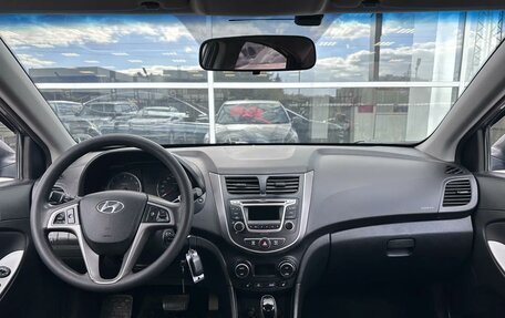 Hyundai Solaris II рестайлинг, 2016 год, 860 000 рублей, 7 фотография