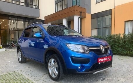 Renault Sandero II рестайлинг, 2018 год, 930 000 рублей, 1 фотография