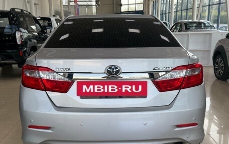 Toyota Camry, 2013 год, 980 000 рублей, 5 фотография