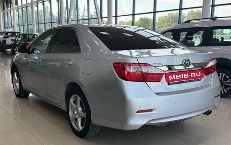Toyota Camry, 2013 год, 980 000 рублей, 6 фотография