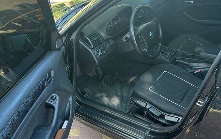BMW 3 серия, 2004 год, 699 999 рублей, 10 фотография