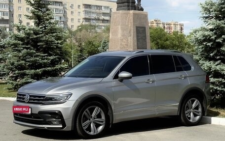 Volkswagen Tiguan II, 2020 год, 2 750 000 рублей, 2 фотография