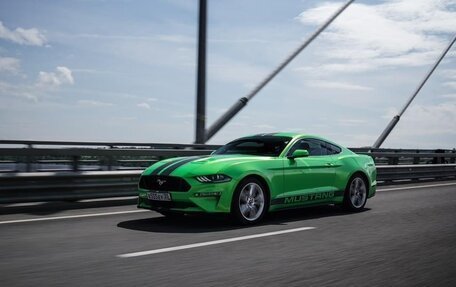 Ford Mustang VI рестайлинг, 2020 год, 2 900 000 рублей, 4 фотография