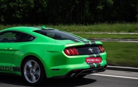Ford Mustang VI рестайлинг, 2020 год, 2 900 000 рублей, 6 фотография