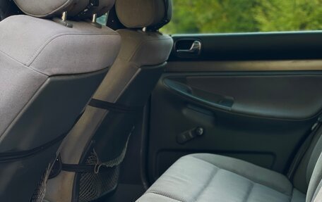 Audi A4, 1998 год, 385 000 рублей, 8 фотография