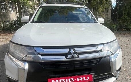 Mitsubishi Outlander III рестайлинг 3, 2015 год, 1 550 000 рублей, 14 фотография