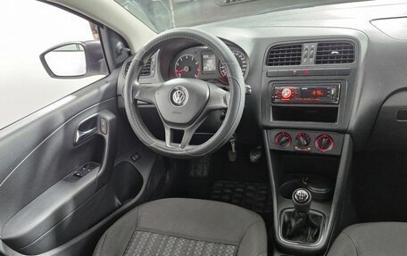 Volkswagen Polo VI (EU Market), 2015 год, 709 000 рублей, 10 фотография