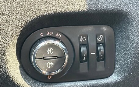 Opel Corsa D, 2013 год, 857 000 рублей, 18 фотография