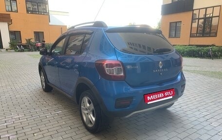 Renault Sandero II рестайлинг, 2018 год, 930 000 рублей, 3 фотография