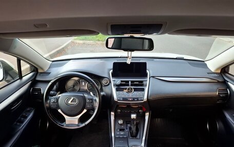 Lexus NX I, 2018 год, 2 845 000 рублей, 13 фотография