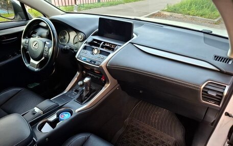 Lexus NX I, 2018 год, 2 845 000 рублей, 23 фотография