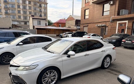 Toyota Camry, 2018 год, 1 900 000 рублей, 5 фотография