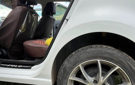Volkswagen Polo VI (EU Market), 2015 год, 750 000 рублей, 7 фотография