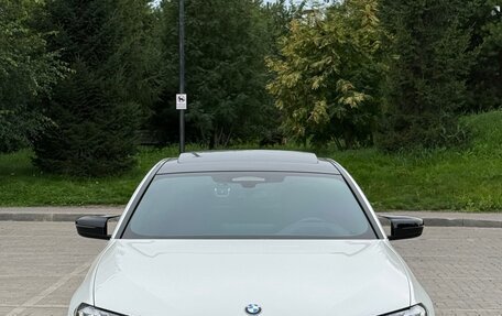 BMW 5 серия, 2021 год, 4 830 000 рублей, 2 фотография