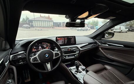 BMW 5 серия, 2021 год, 4 830 000 рублей, 14 фотография