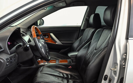 Toyota Camry, 2011 год, 1 400 000 рублей, 10 фотография
