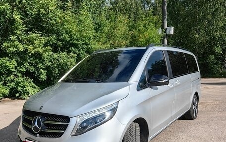 Mercedes-Benz V-Класс, 2021 год, 6 080 000 рублей, 21 фотография