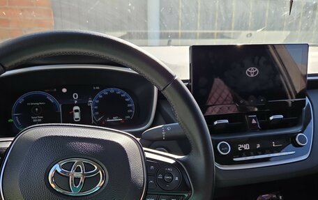 Toyota Corolla, 2023 год, 2 400 000 рублей, 3 фотография