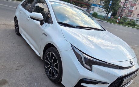 Toyota Corolla, 2023 год, 2 400 000 рублей, 4 фотография