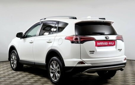 Toyota RAV4, 2017 год, 2 138 000 рублей, 7 фотография